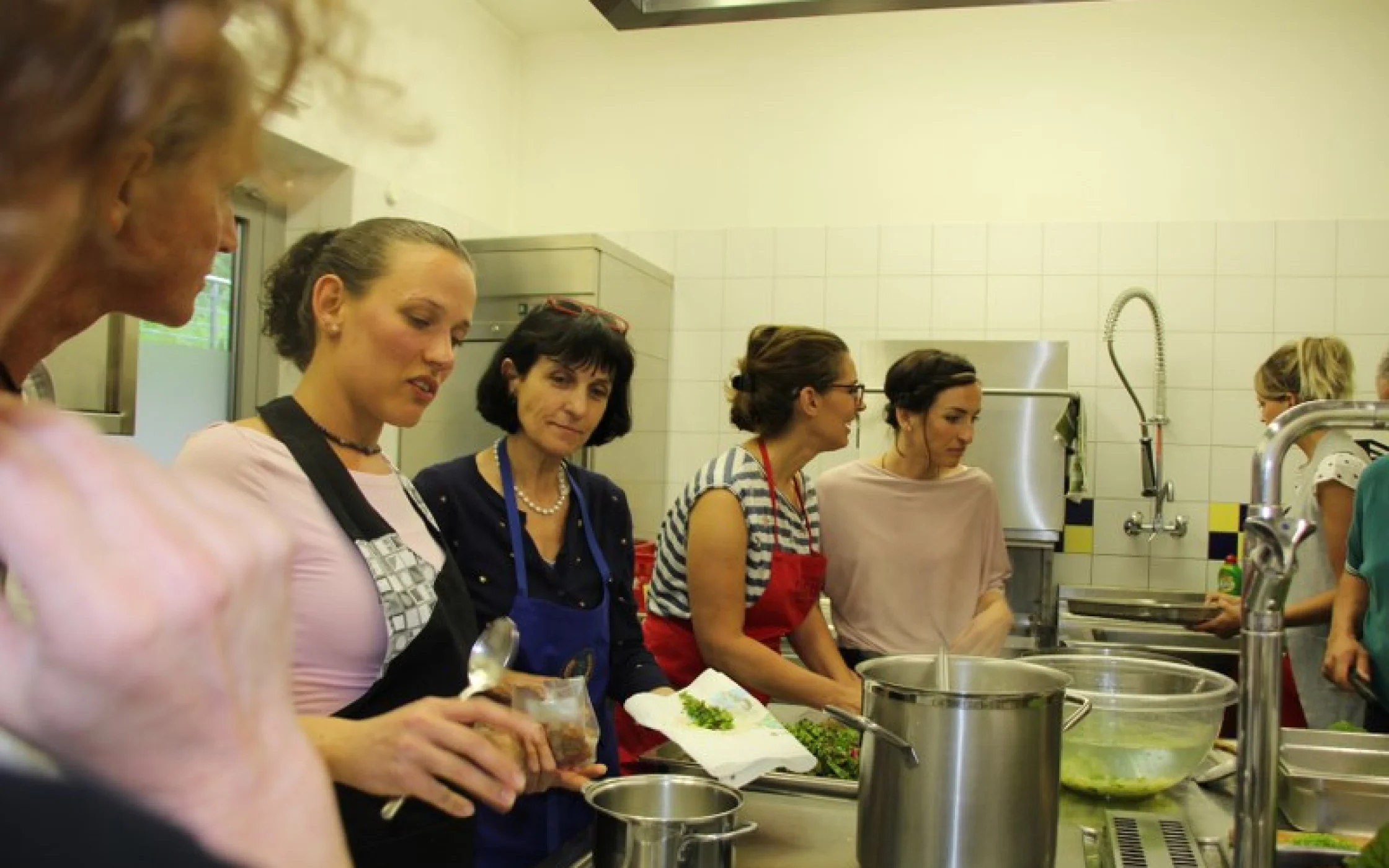 20180607 Gartenlust trifft auf Kochkunst_Mangold 27_800x533.JPG